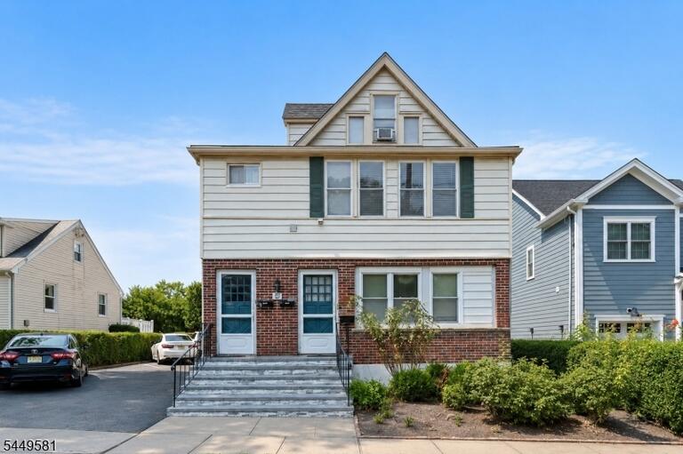 Property listing MLS 4044863 photo 1