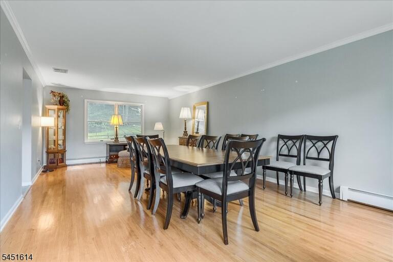 Property listing MLS 4045006 photo 3