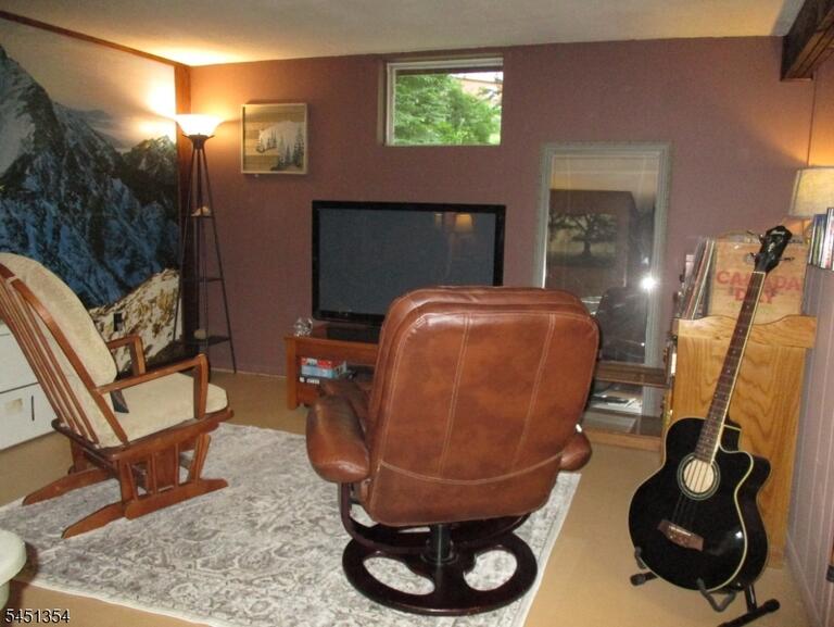 Property listing MLS 4045168 photo 17