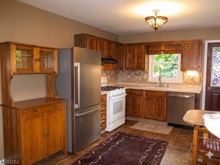 Property listing MLS 4045168 photo 7
