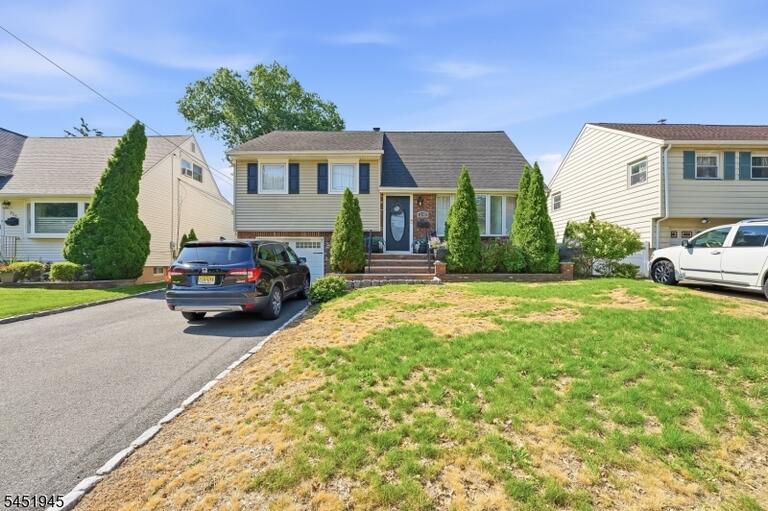 Property listing MLS 4045229 photo 1