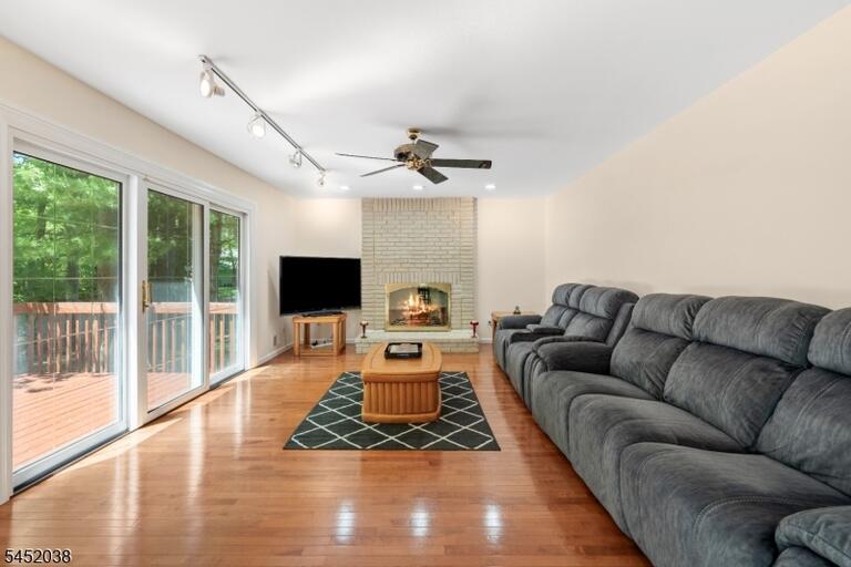 Property listing MLS 4045317 photo 14