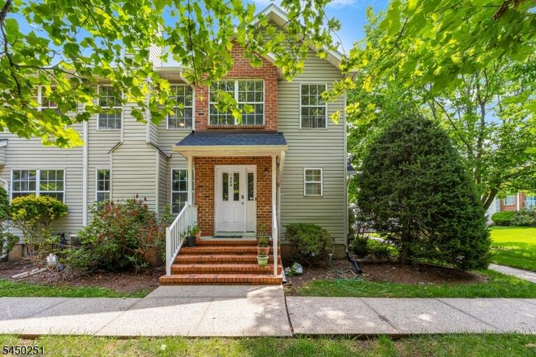 Property listing MLS 4045335 photo 31