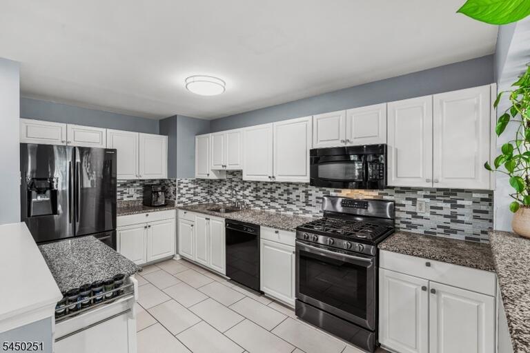 Property listing MLS 4045335 photo 8