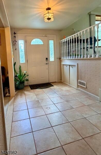 Property listing MLS 4045373 photo 2