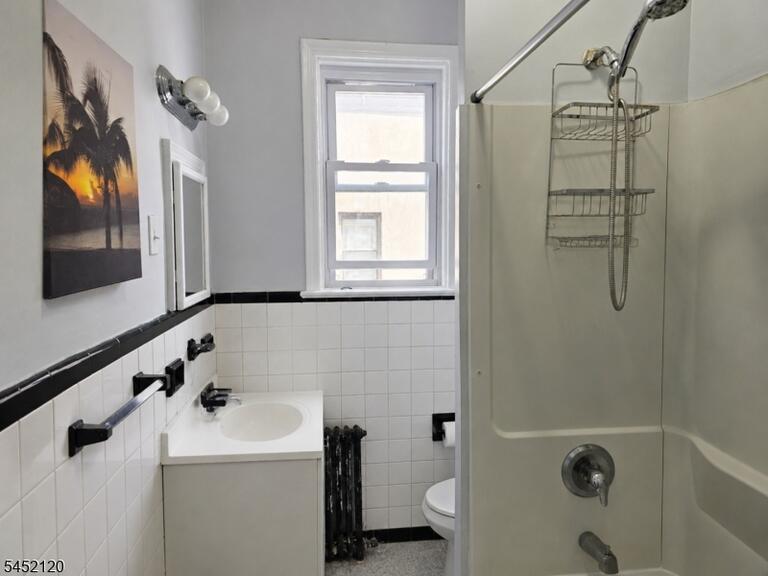 Property listing MLS 4045389 photo 5