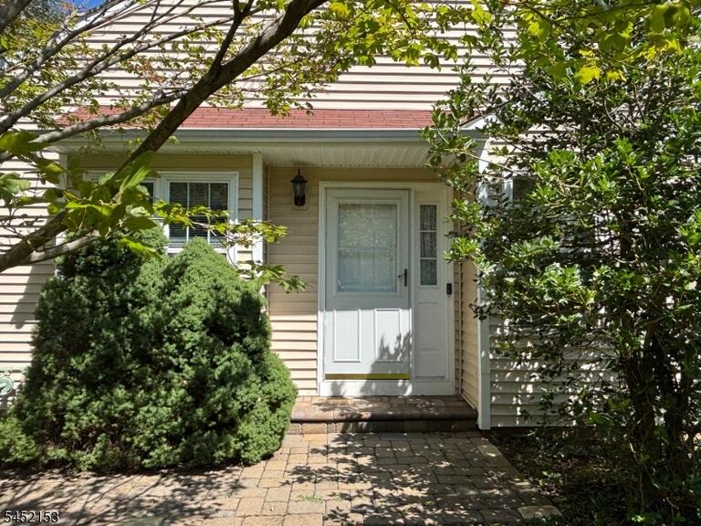 Property listing MLS 4045434 photo 3