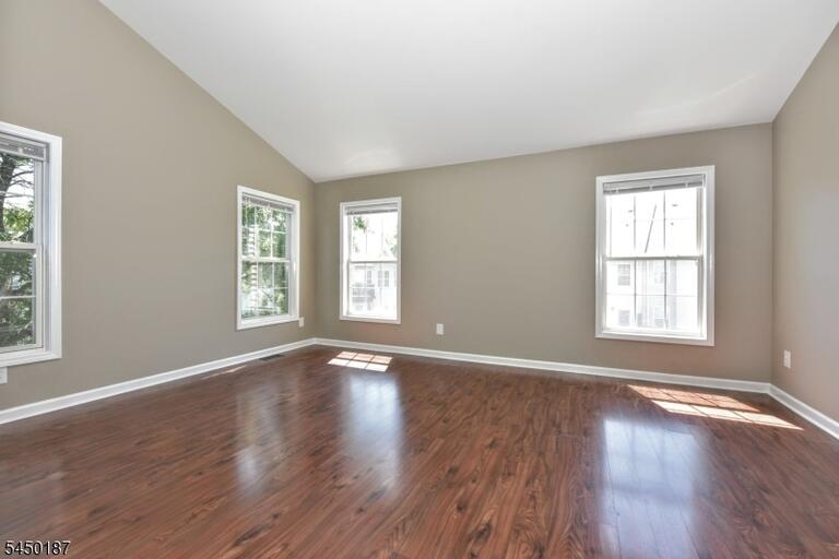 Property listing MLS 4045494 photo 14
