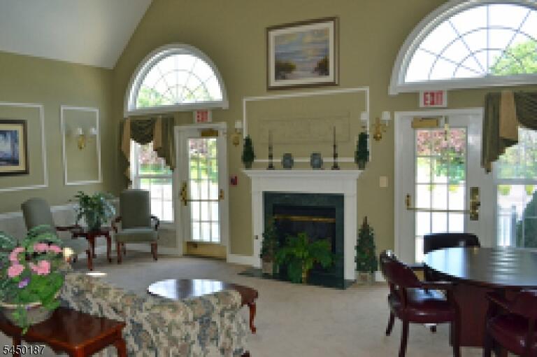 Property listing MLS 4045494 photo 28