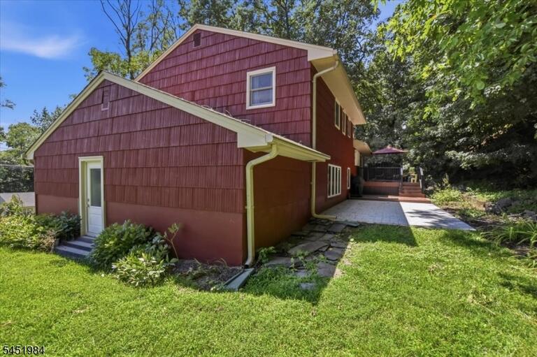Property listing MLS 4045505 photo 28