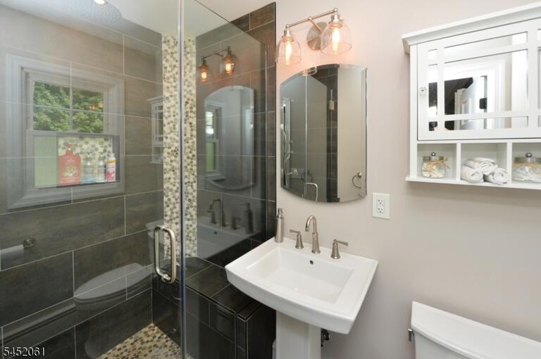 Property listing MLS 4045511 photo 15