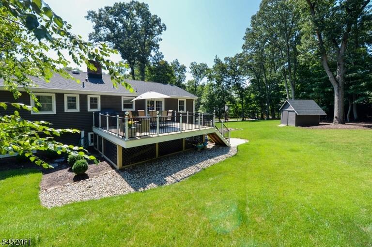 Property listing MLS 4045511 photo 30