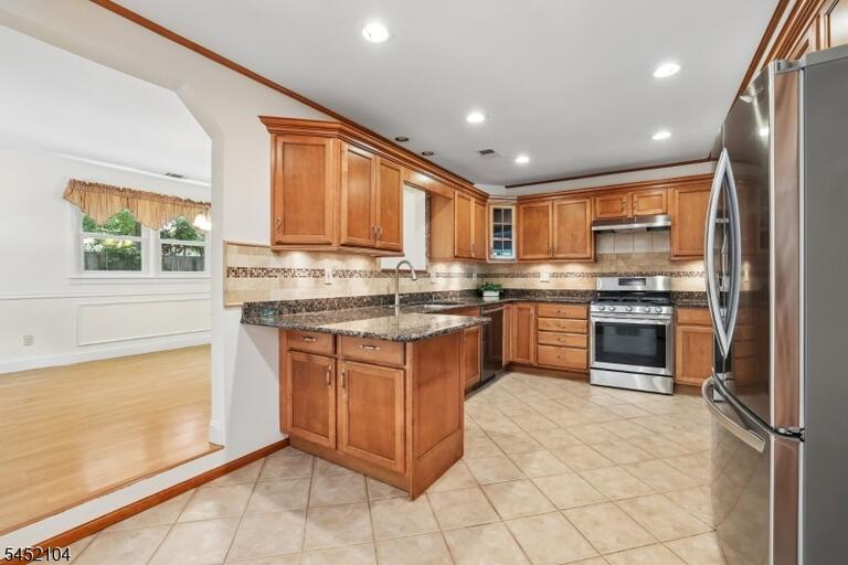 Property listing MLS 4045513 photo 9