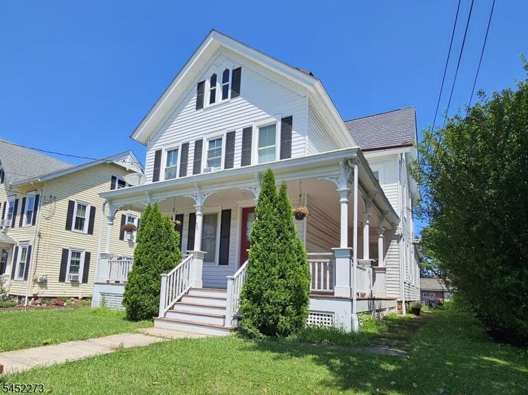 Property listing MLS 4045546 photo 1