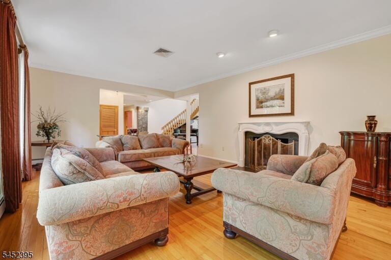 Property listing MLS 4045643 photo 17