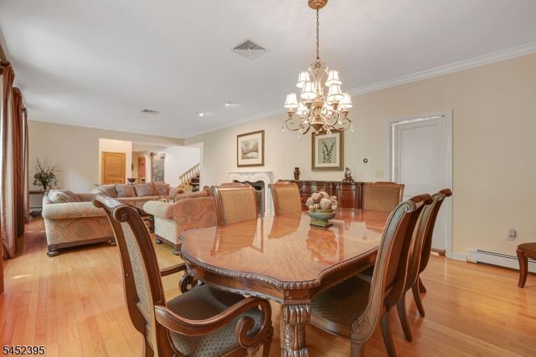 Property listing MLS 4045643 photo 18
