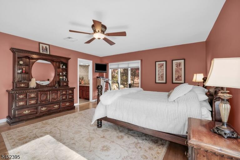 Property listing MLS 4045643 photo 22