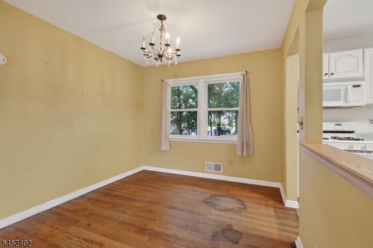 Property listing MLS 4045677 photo 18