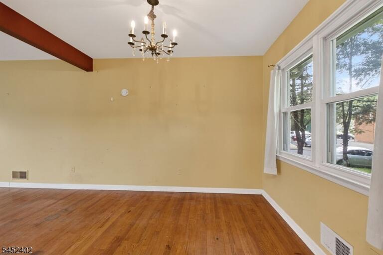 Property listing MLS 4045677 photo 19