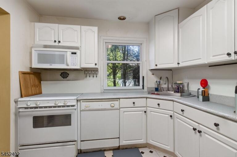 Property listing MLS 4045677 photo 27