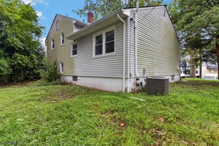 Property listing MLS 4045677 photo 43