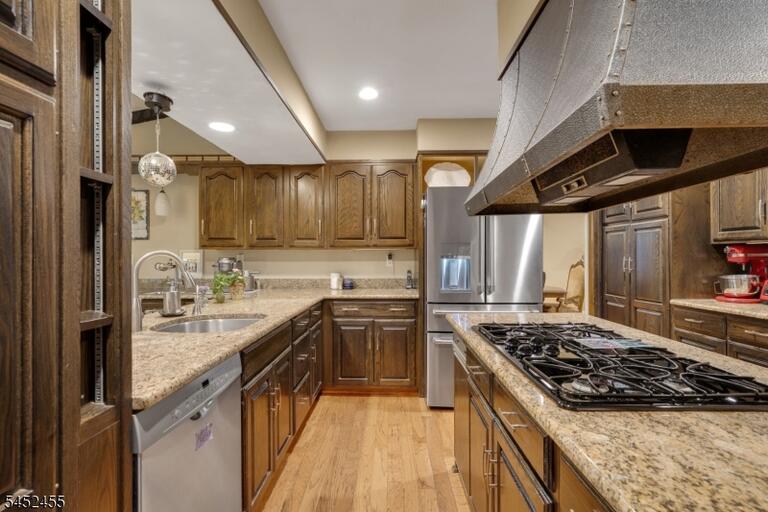 Property listing MLS 4045701 photo 10