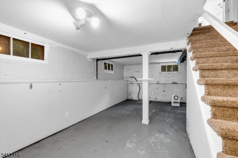 Property listing MLS 4045767 photo 25
