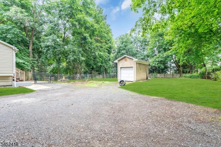 Property listing MLS 4045767 photo 35