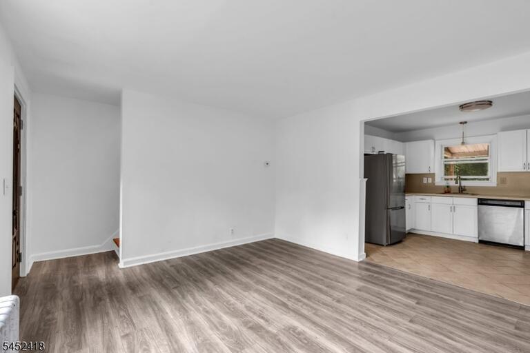 Property listing MLS 4045767 photo 4