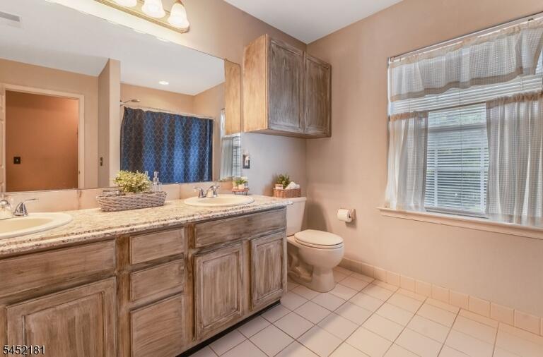 Property listing MLS 4045804 photo 31