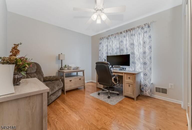 Property listing MLS 4045804 photo 32