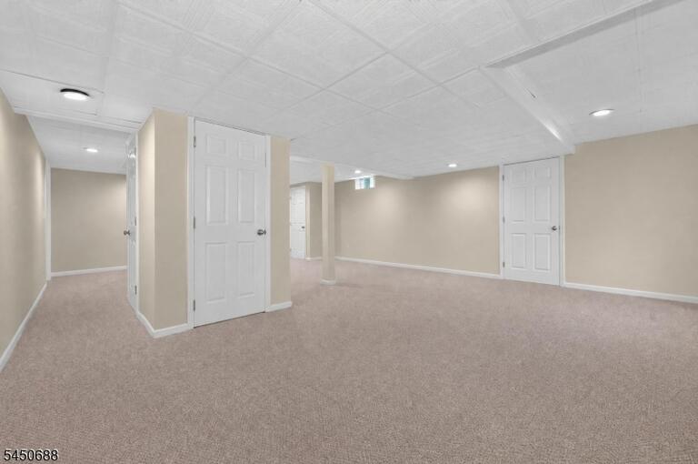 Property listing MLS 4045924 photo 31
