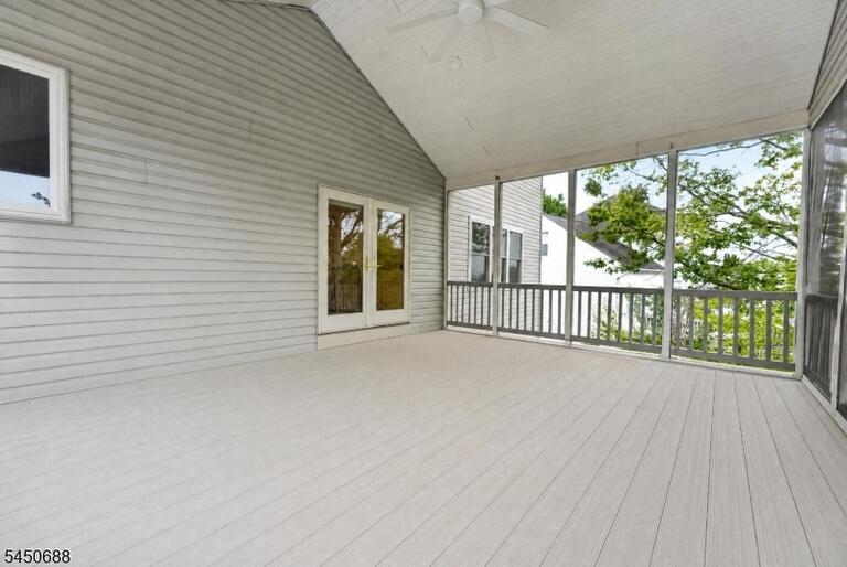 Property listing MLS 4045924 photo 34