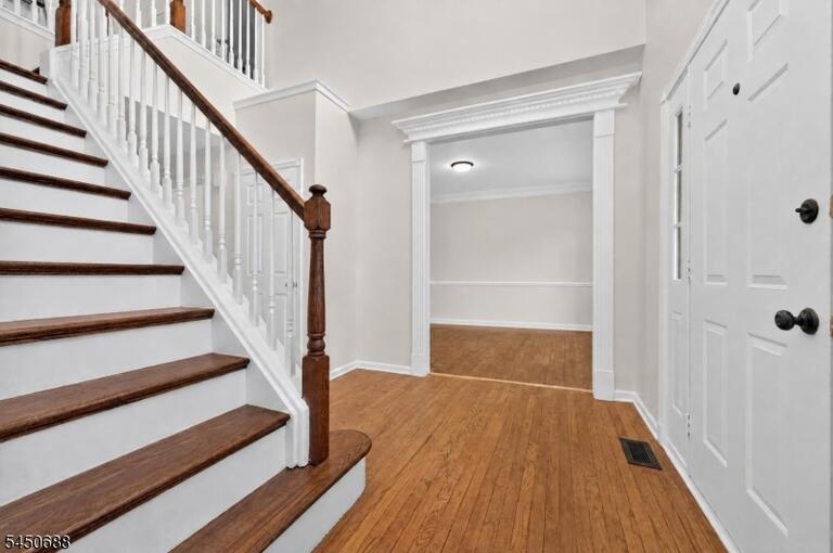 Property listing MLS 4045924 photo 4