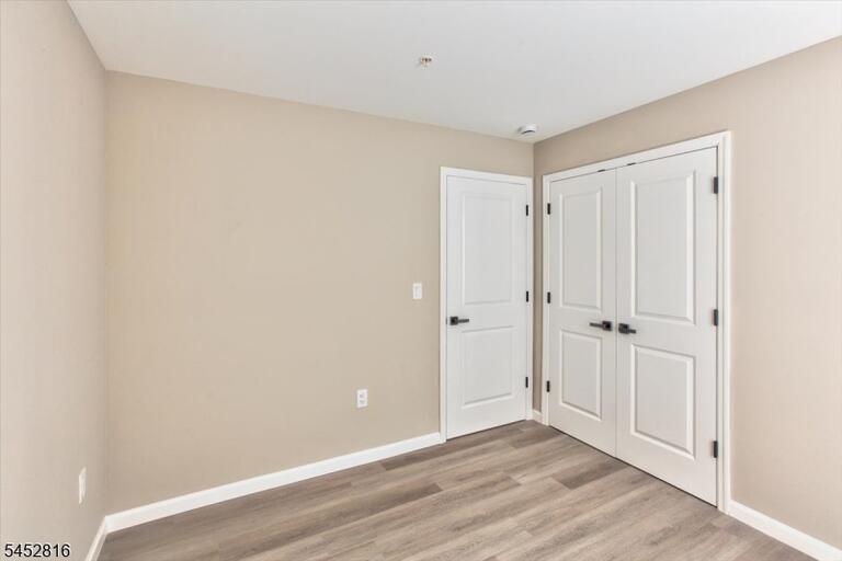 Property listing MLS 4045998 photo 23