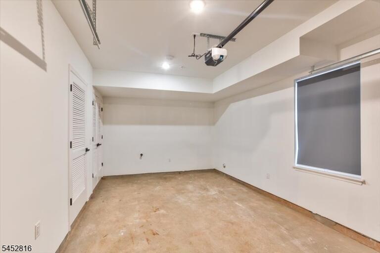 Property listing MLS 4045998 photo 47