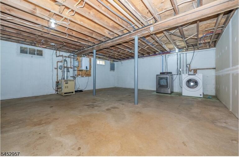 Property listing MLS 4046060 photo 19