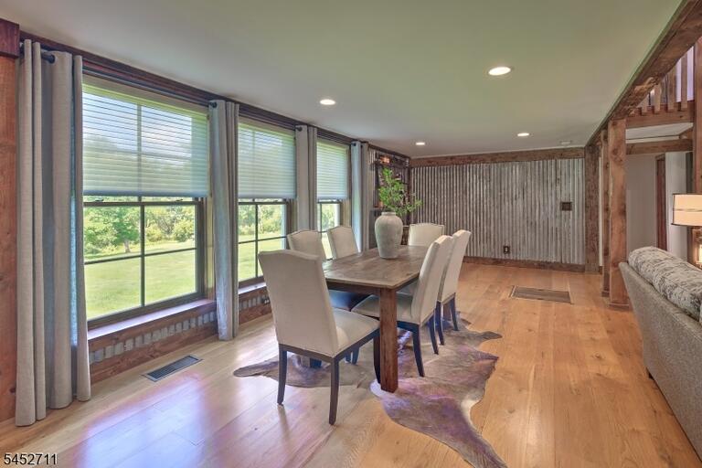 Property listing MLS 4046066 photo 6