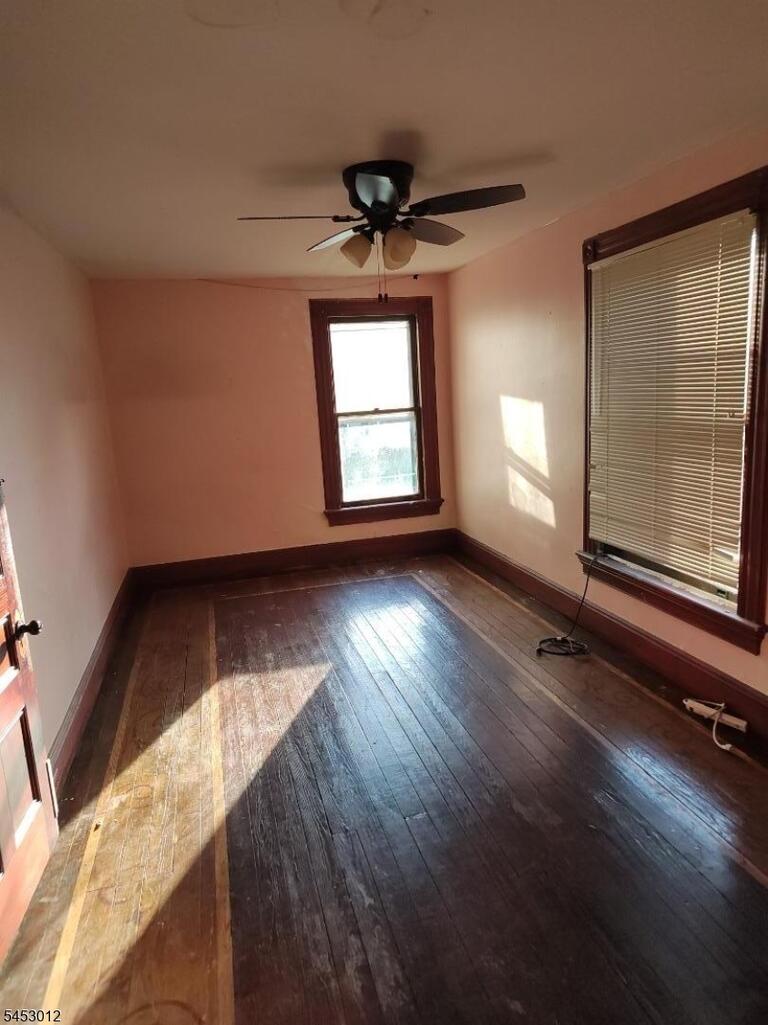 Property listing MLS 4046151 photo 13
