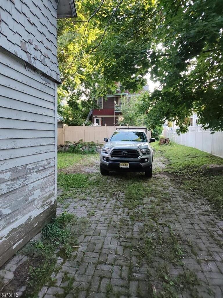 Property listing MLS 4046151 photo 42