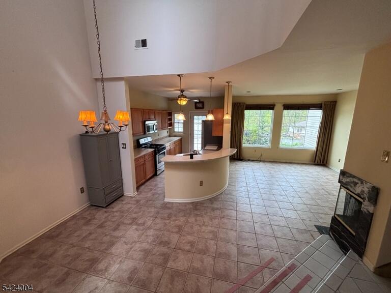 Property listing MLS 4046153 photo 6