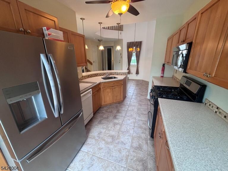 Property listing MLS 4046153 photo 8