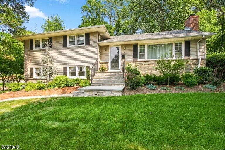 Property listing MLS 4046175 photo 1