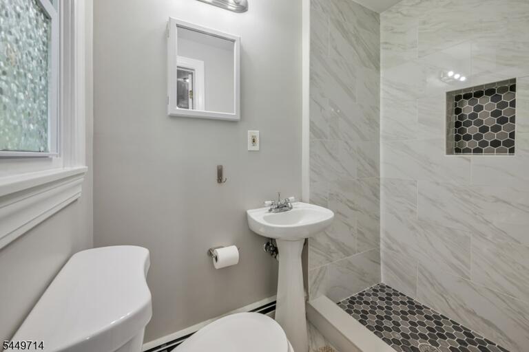 Property listing MLS 4046180 photo 14