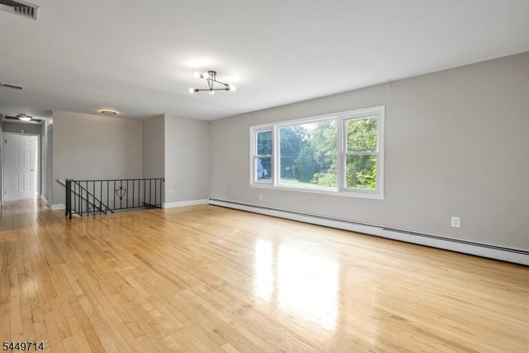 Property listing MLS 4046180 photo 16