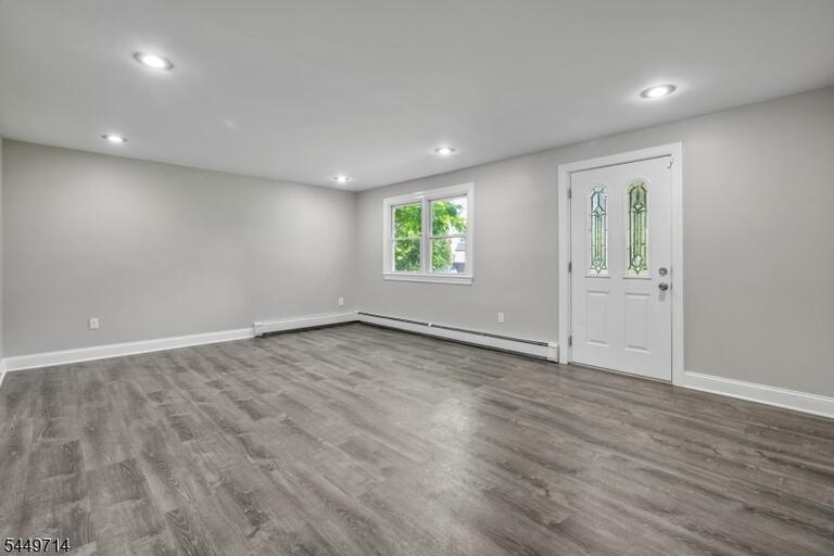 Property listing MLS 4046180 photo 9