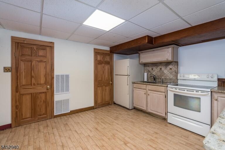 Property listing MLS 4046261 photo 24
