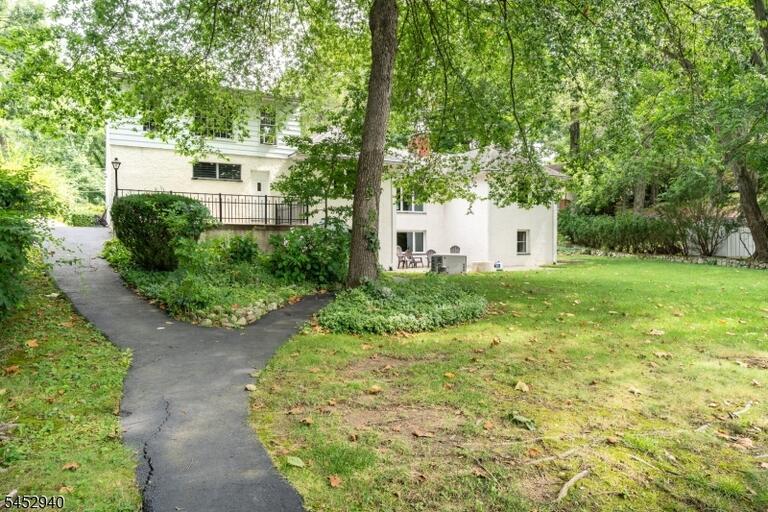 Property listing MLS 4046261 photo 30