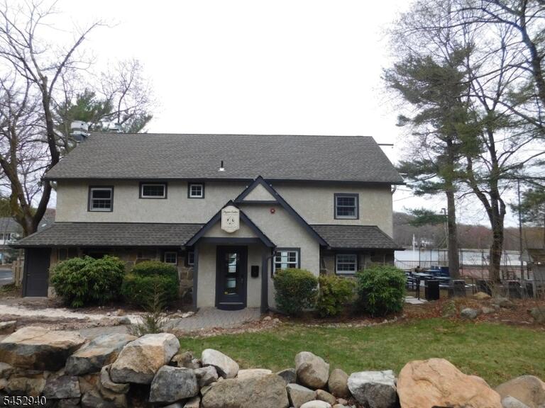 Property listing MLS 4046261 photo 37