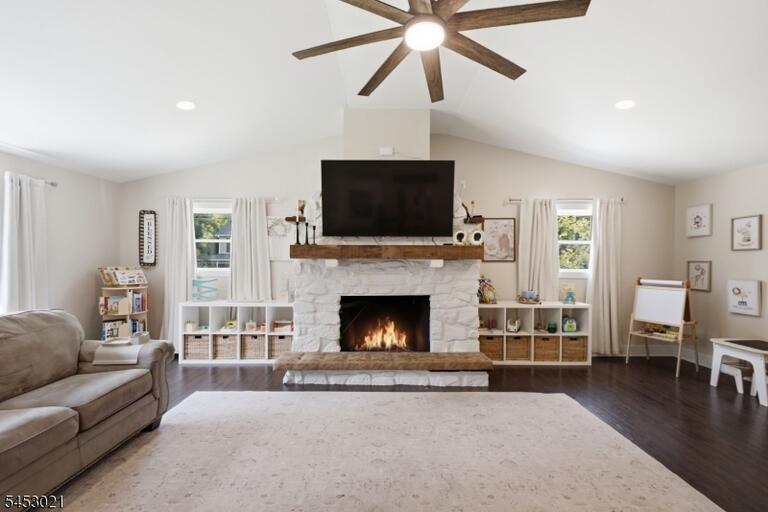 Property listing MLS 4046277 photo 14